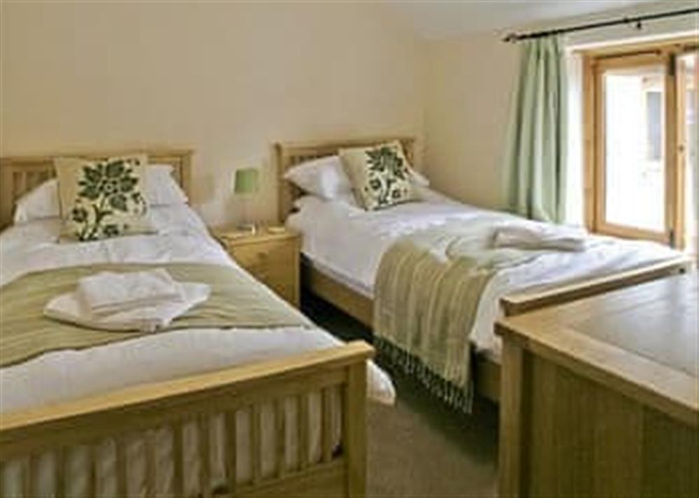 Twin bedroom at Cowleaze, 