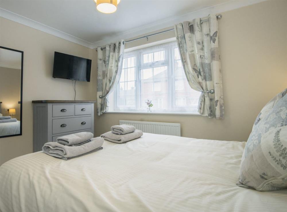 Elegant double bedroom (photo 2) at Baileys Retreat in Bardney, near Lincoln, Lincolnshire, England
