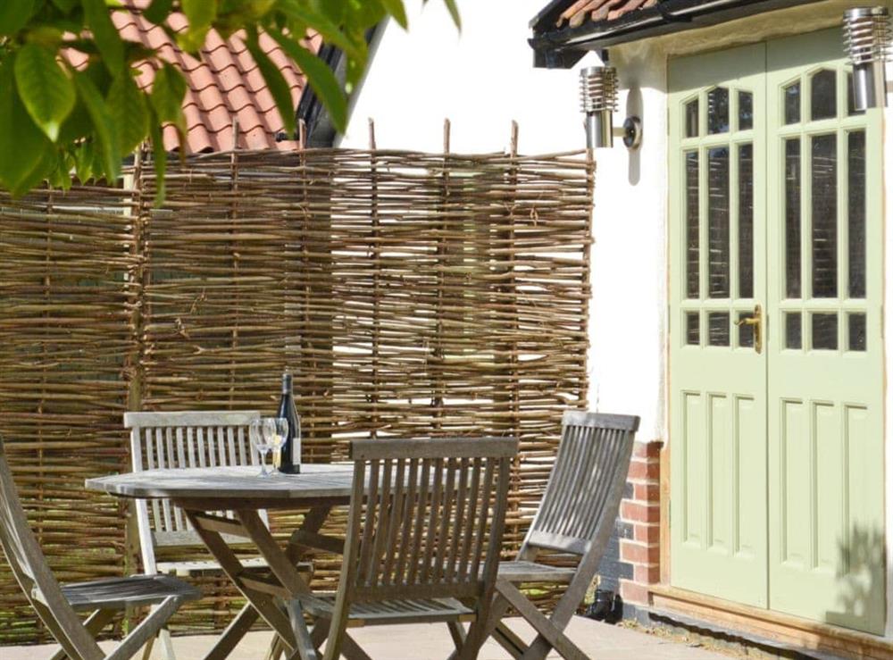 Sitting-out-area at Bakers Cottage in Hoxne, near Eye, Suffolk