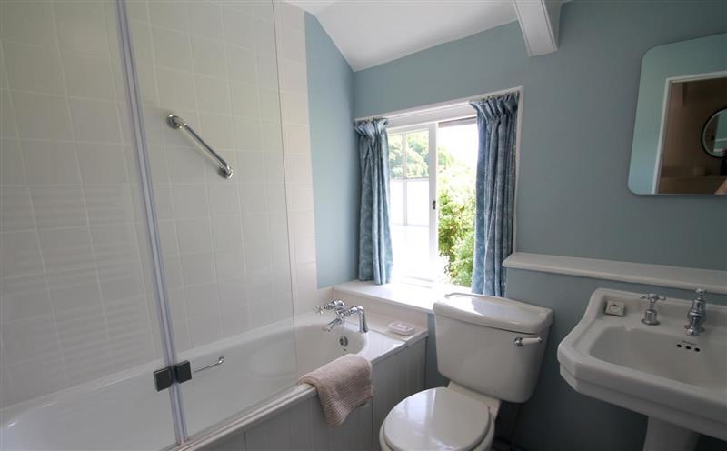 The bathroom at Ball Cottage, Winsford