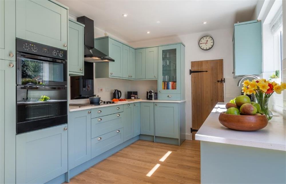 Lovely, spacious kitchen at Balm Cottage, Leiston