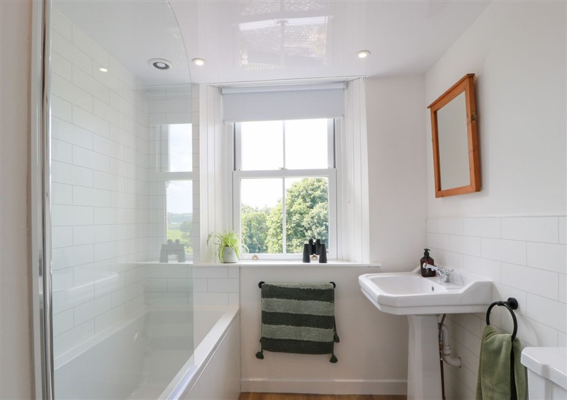 The bathroom at Balsaggart Farm, Kirkmichael