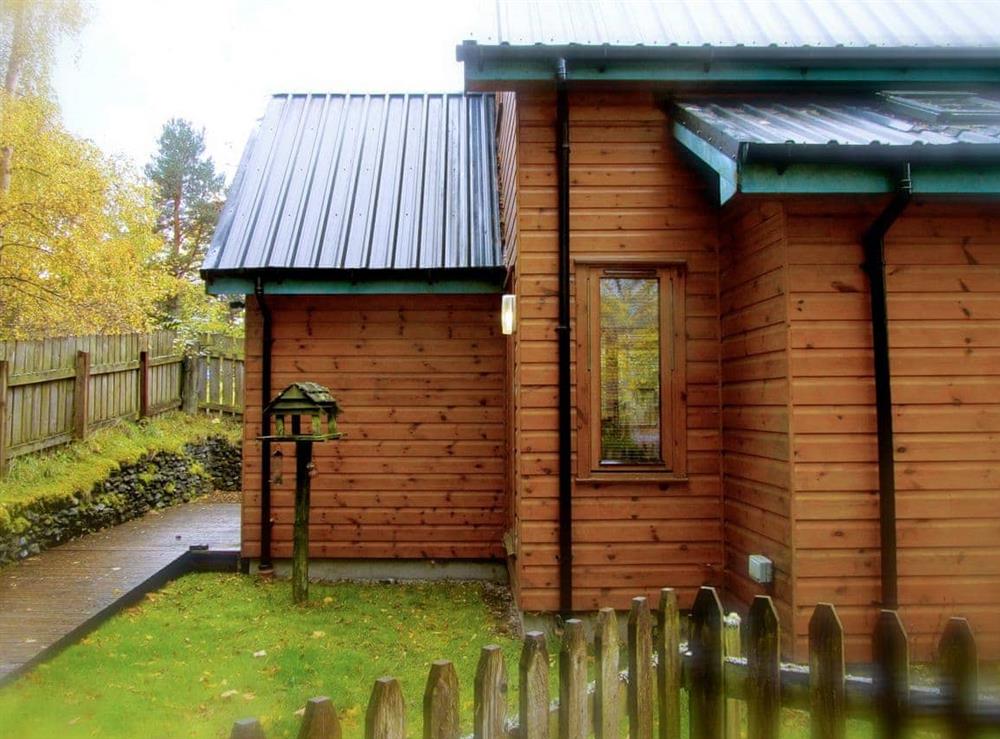 Attractive timber holiday home