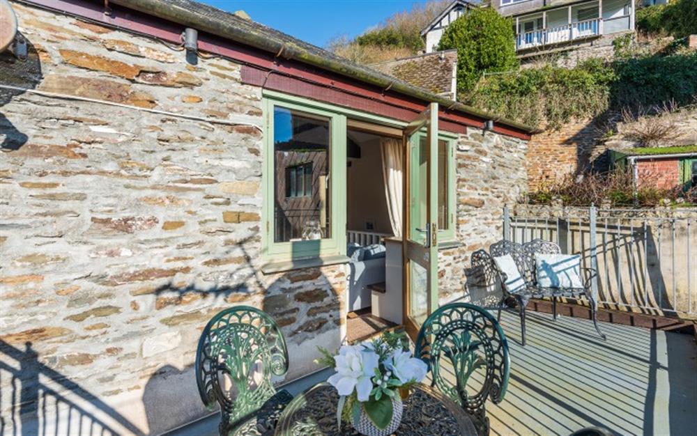 The sun trap balcony at Banjo Cottage in Looe