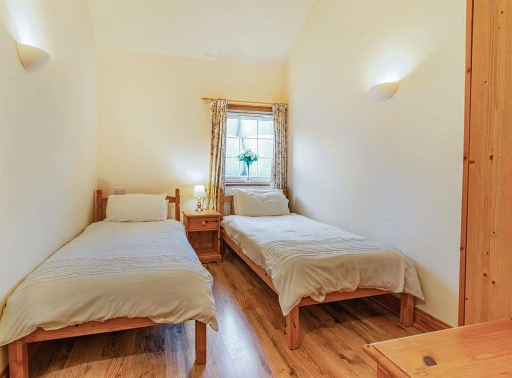 Twin bedroom at Leedale Cottage, 