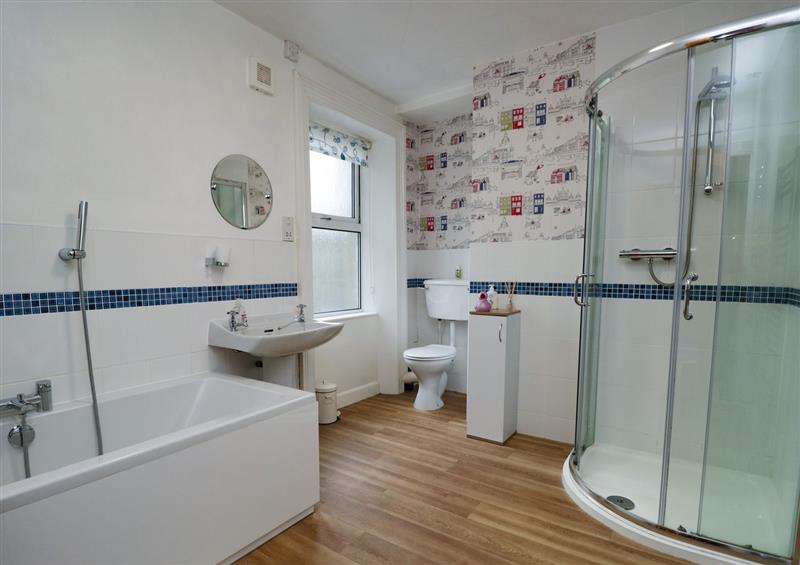 The bathroom (photo 4) at Bank House, Ingleton