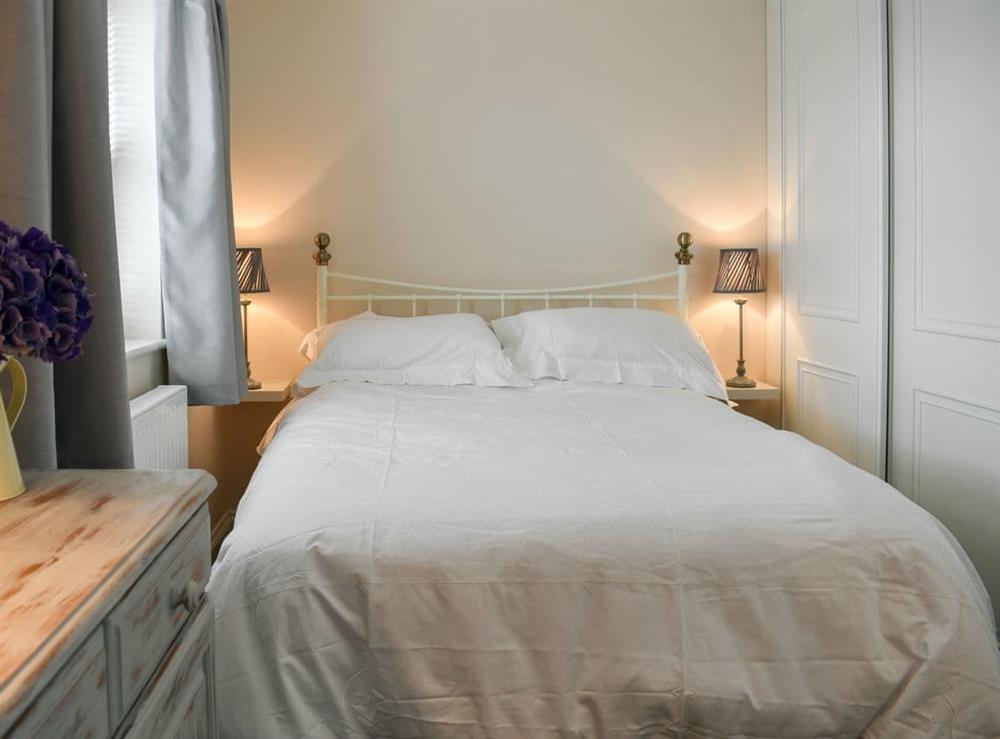 Comfy double bedroom with en-suite (photo 2) at Bankside in Leyburn, North Yorkshire