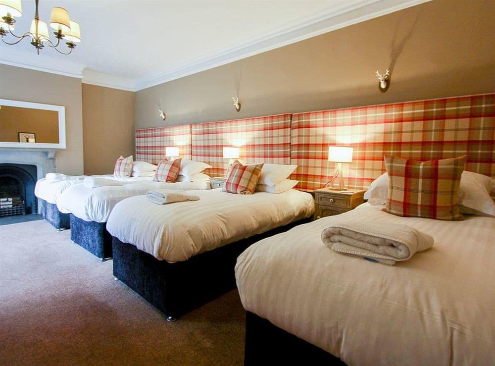 Triple bedroom (photo 4) at Bannerrigg in Windermere, Cumbria