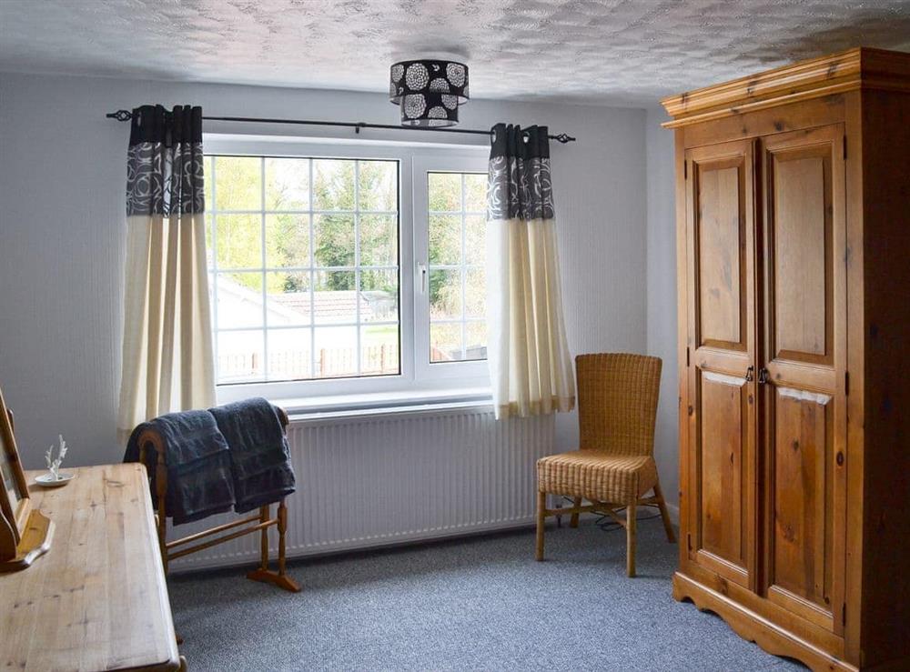 Double bedroom at Banovallum Cottage in Horncastle, Lincolnshire