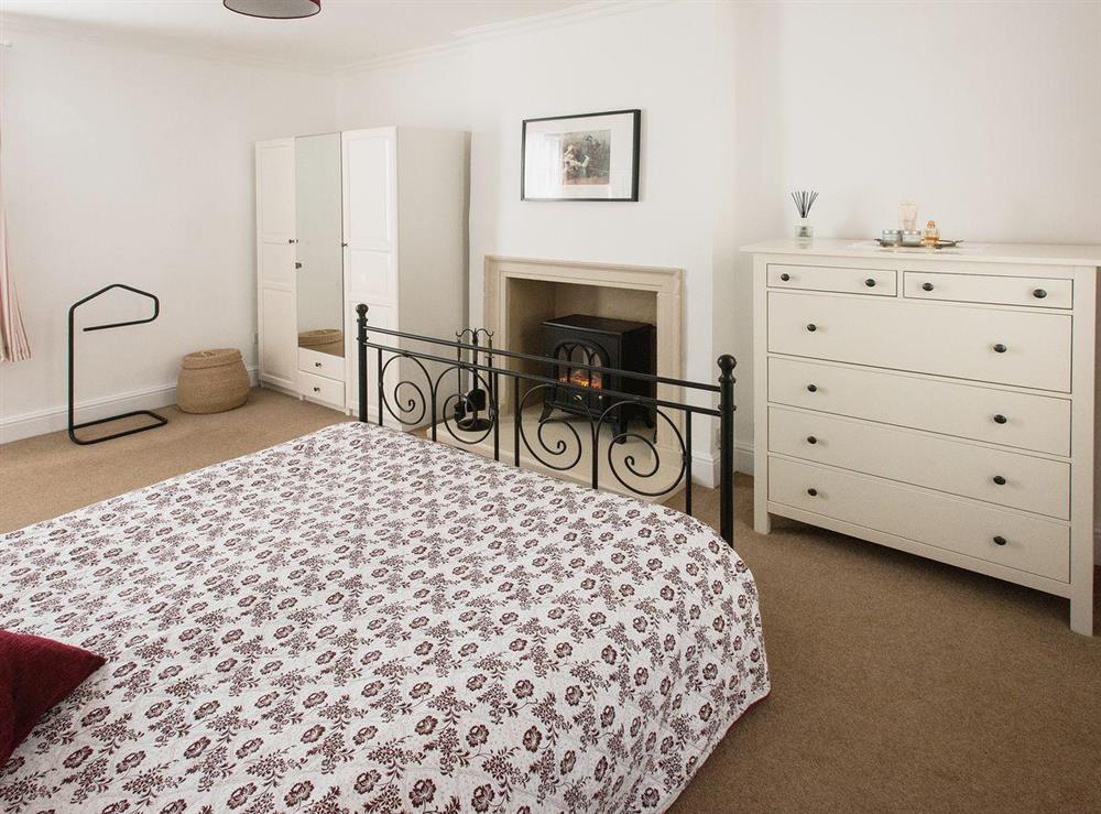 Double bedroom (photo 3) at Barbican Cottage in Leyburn, North Yorkshire