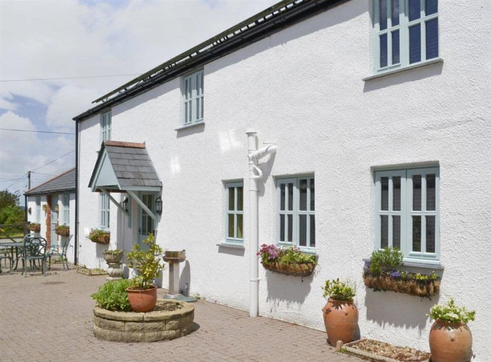 Lovely converted stone barn at Cherry Tree Cottage, 