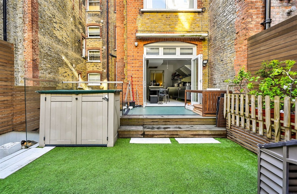 Barkstone Gardens (photo 7) at Barkstone Gardens in London, London
