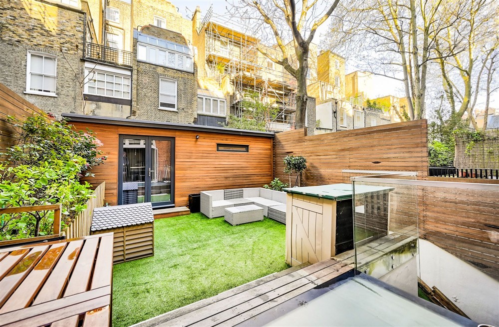 Barkstone Gardens at Barkstone Gardens in London, London