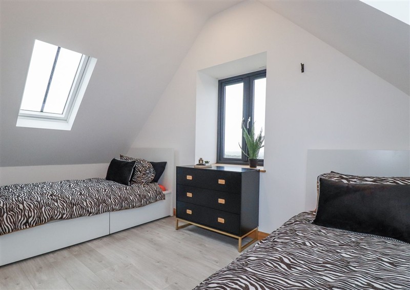 A bedroom in Barn 2 (photo 3) at Barn 2, St. Ewe near Pentewan