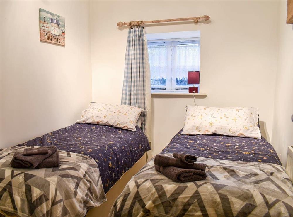Twin bedroom at Barn 2 in Ulverston, Cumbria