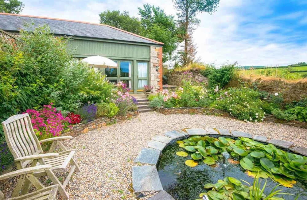 Garden and grounds at Barn Cottage in Bodmin, Cornwall