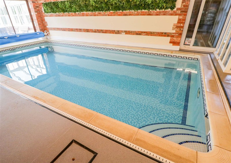 The swimming pool (photo 2) at Barn Cottage, Frome