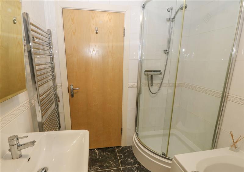 The bathroom (photo 2) at Barn End, 9 Stad Clynnog, Between Dwyran and Newborough