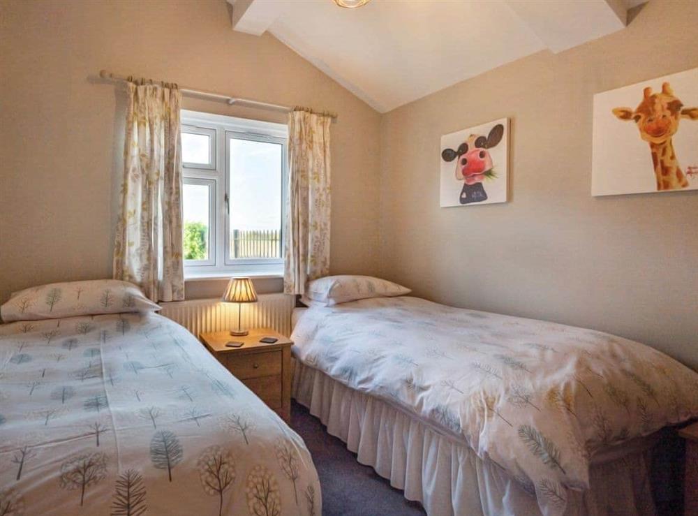 Twin bedroom at Barn Owl Cottage in Wisbech, Cambridgeshire