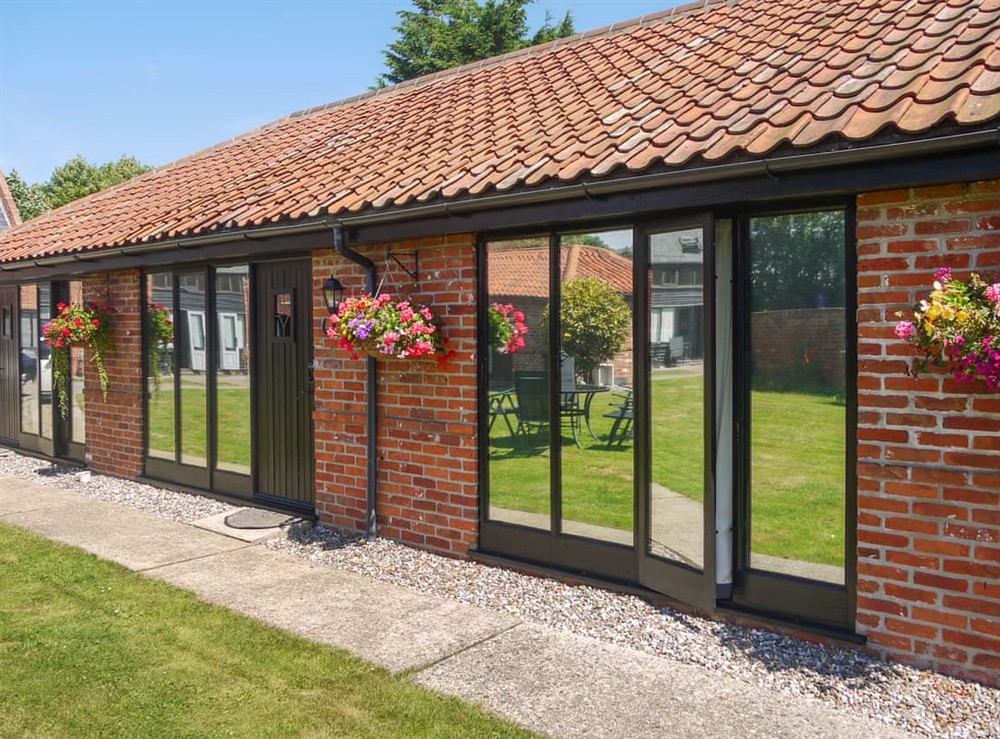 Exterior at Barn Owl Lodge 4 in Corton, Suffolk