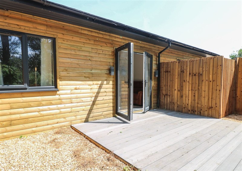 This is the setting of Barn Owl Lodge (photo 2) at Barn Owl Lodge, Snettisham