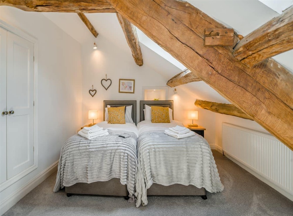 Twin bedroom at Barngarth in Cartmel, Cumbria