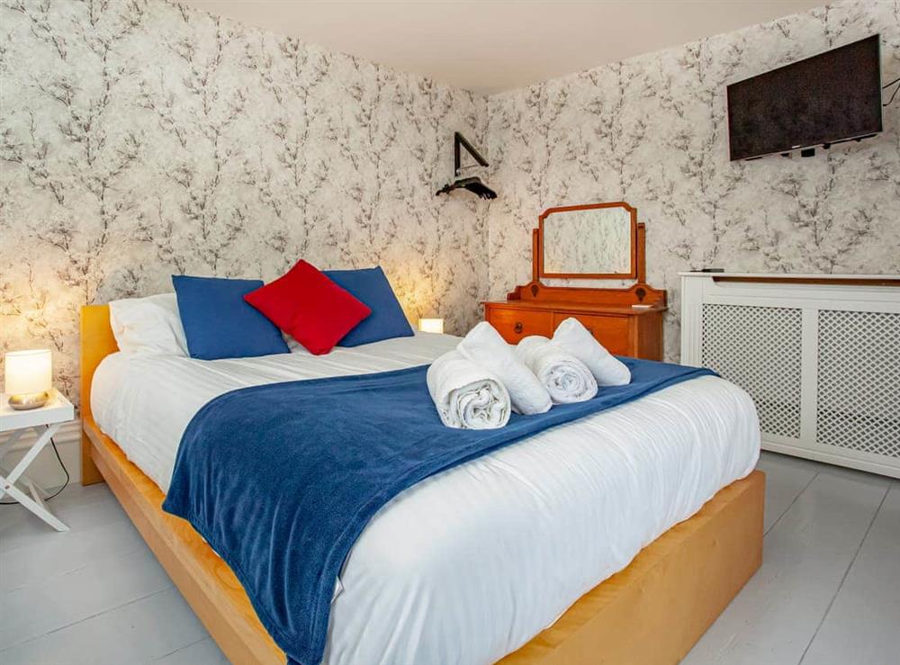 Double bedroom (photo 5) at Barnhay Cottage in Totnes, Devon