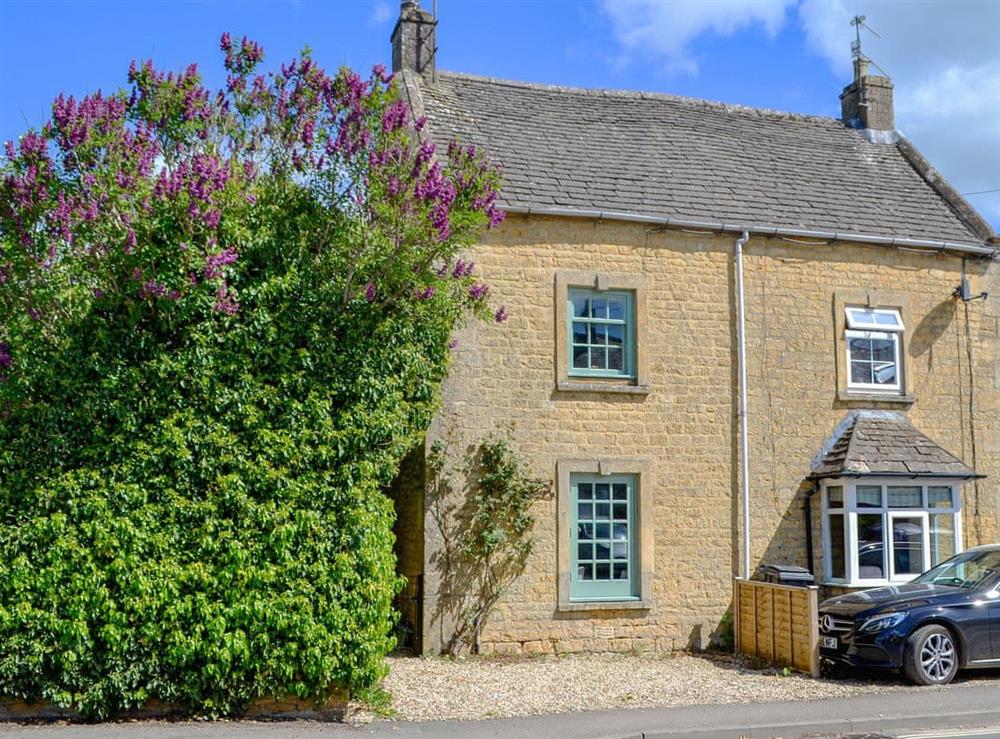 Photos of Barton Cottage, BourtonontheWater, Gloucestershire