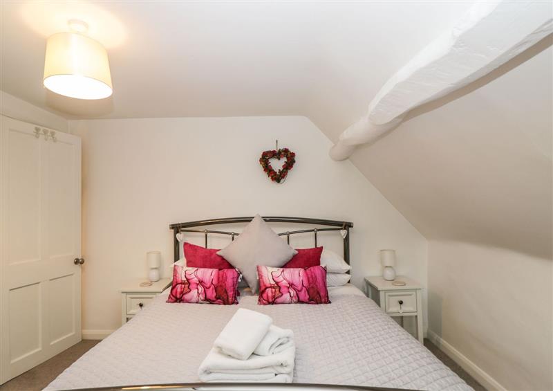 One of the 2 bedrooms at Barton Cottage, Bourton-On-The-Water