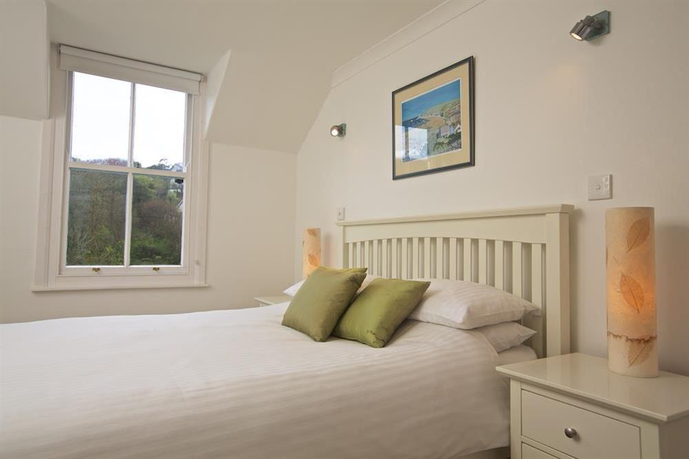 En suite double bedroom (second floor) at Batson House in , Salcombe