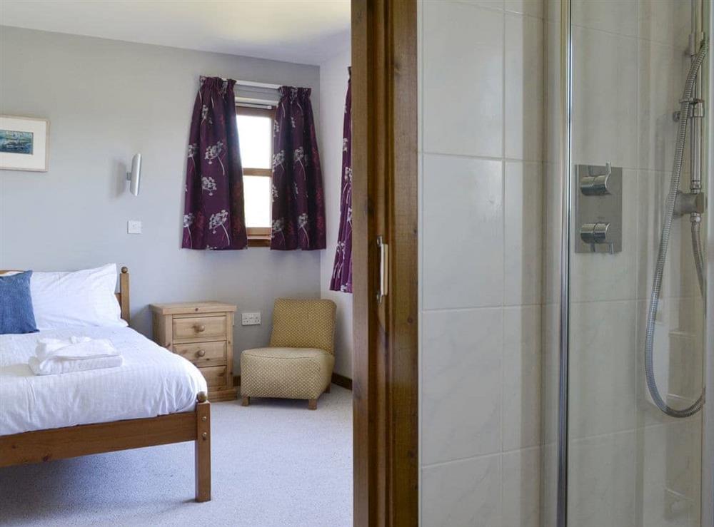 En-suite at Battanropie Lodge in Carrbridge, Inverness-Shire