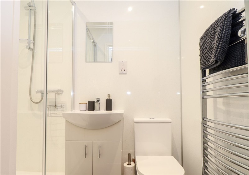 Bathroom (photo 4) at Battell Chambers, Camborne