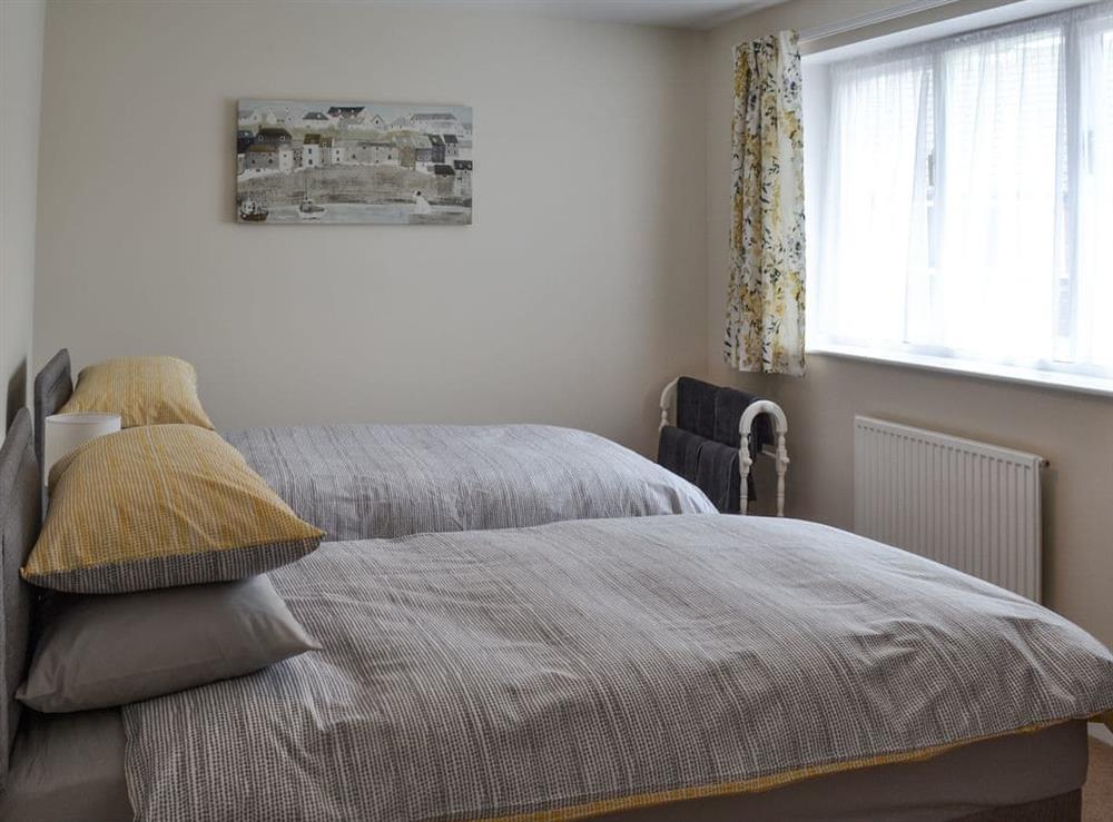 Twin bedroom at Baxter House in Scarborough, North Yorkshire