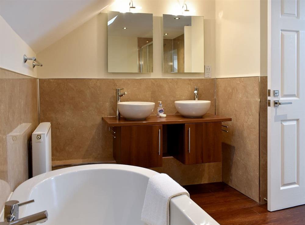 En-suite bathroom at Bay View in Carlyon Bay, near St Austell, Cornwall
