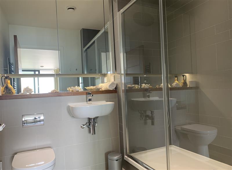 The bathroom at Bay View, Torquay