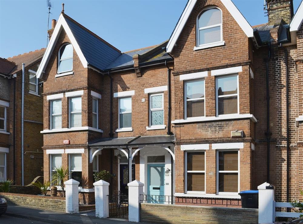 Beach House in Broadstairs, Kent sleeps 10