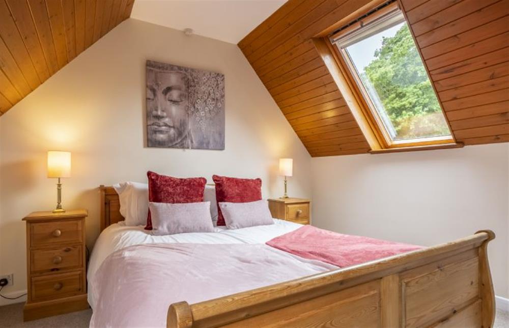 Bedroom three with king-size bed at Beach Retreat, Brancaster near Kings Lynn