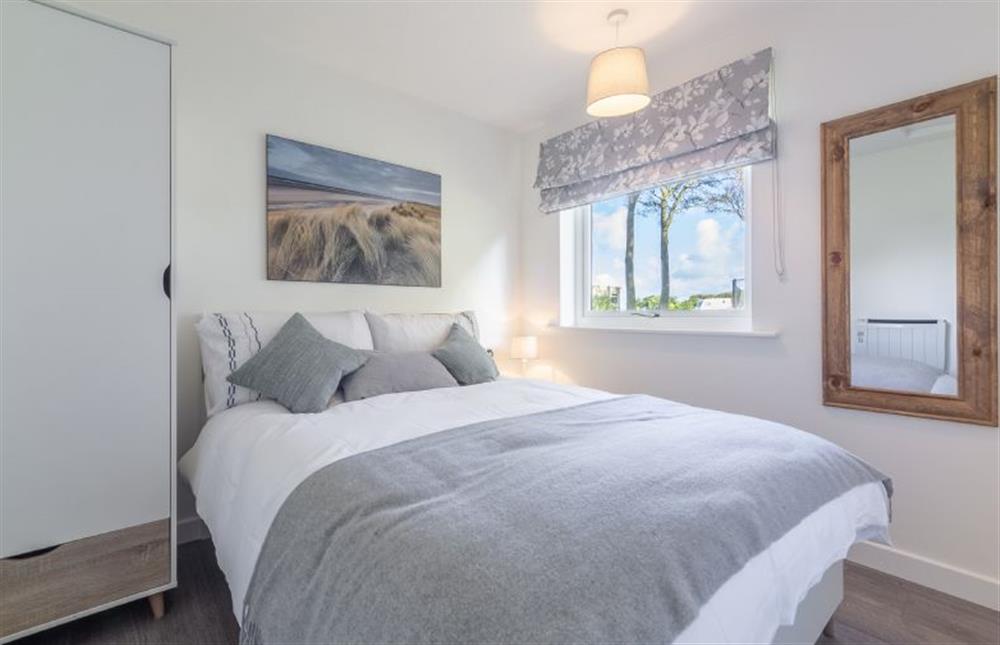 Ground floor: Master bedroom at Beach Retreat, Weybourne near Holt