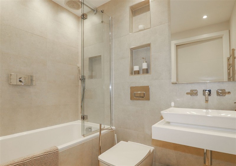 The bathroom (photo 2) at Beach View Fistral, Newquay
