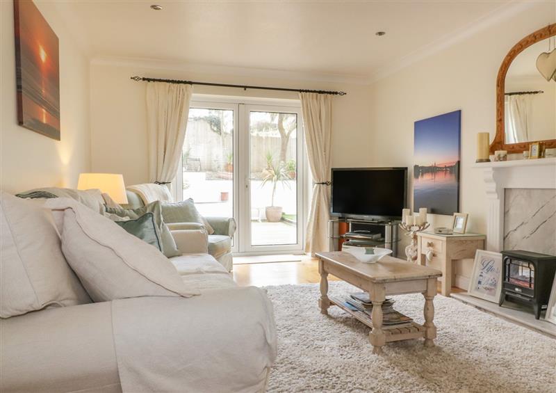Relax in the living area at Beach Walk, Porth