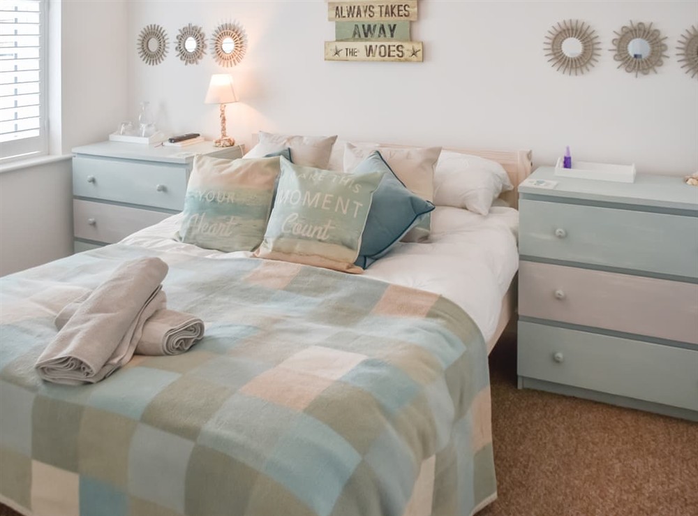 Double bedroom (photo 2) at Beachmans Cottage in Great Yarmouth, Norfolk