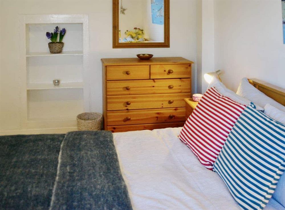Double bedroom (photo 2) at Beachside Cottage in Shaldon, near Teignmouth, Devon