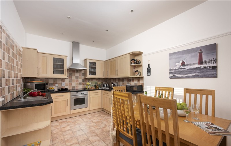 The kitchen (photo 2) at Beachside Fistral, Cornwall