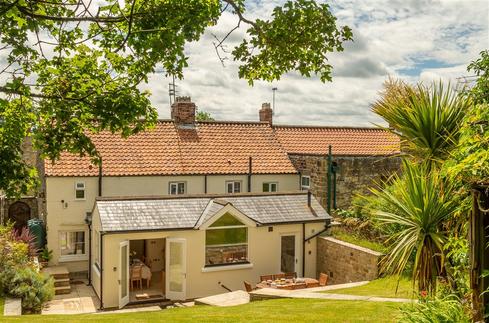 In the un-spoilt and popular village of Ampleforth, truly is the ideal location to unwind with family and friends whilst exploring the North York Moors.