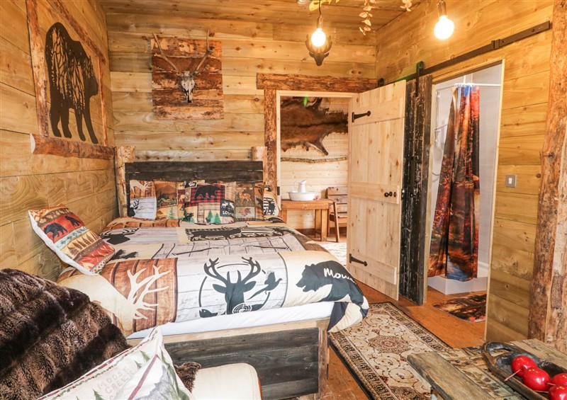 Bedroom (photo 2) at Bear Claw Lodge, Castlerock