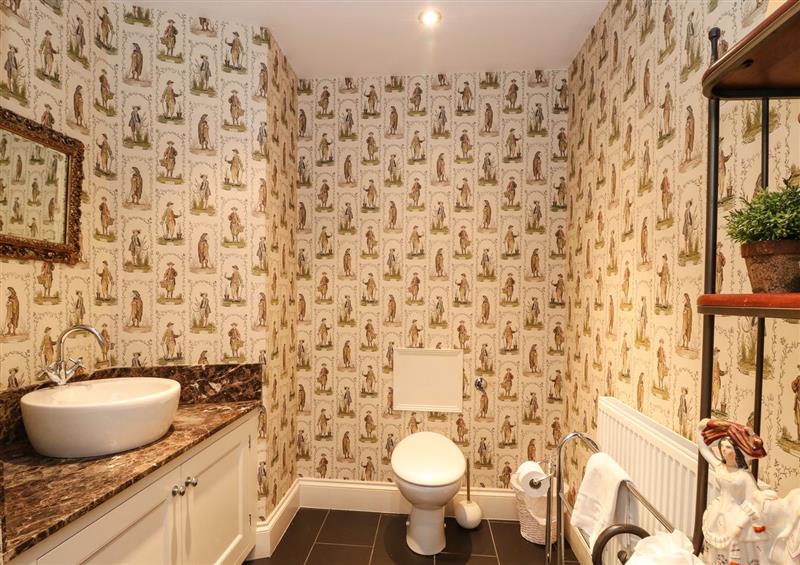 The bathroom at Bearnock Lodge, Bearnock near Cannich