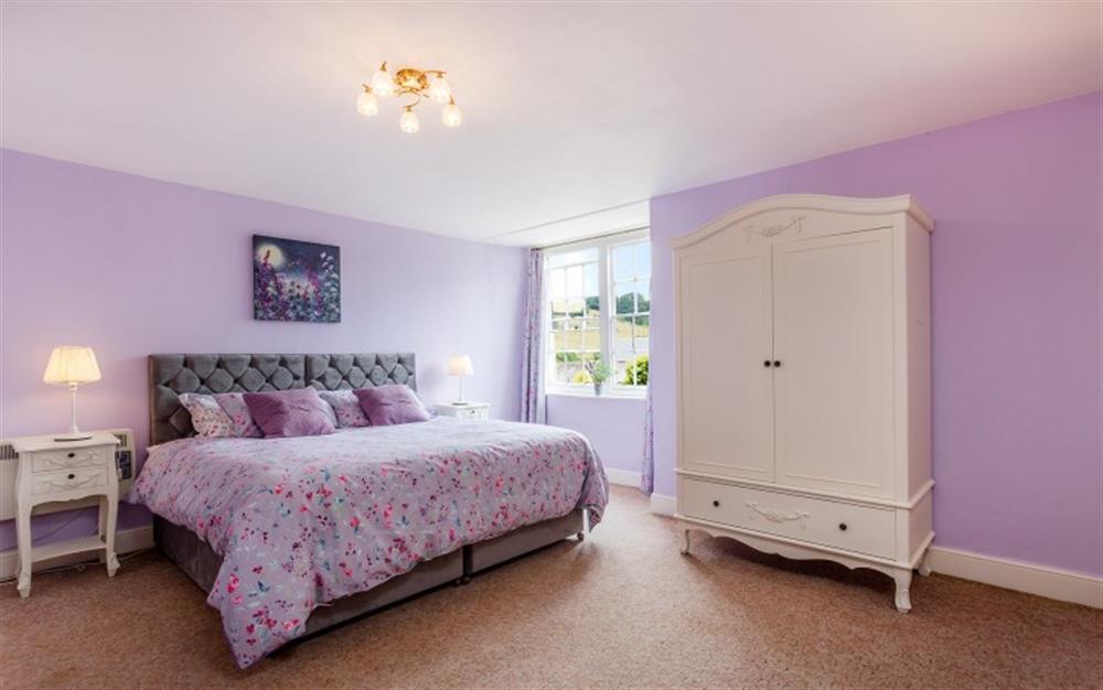 Bedroom 2 with zip link beds at Bearscombe Farm West Wing in Kingsbridge