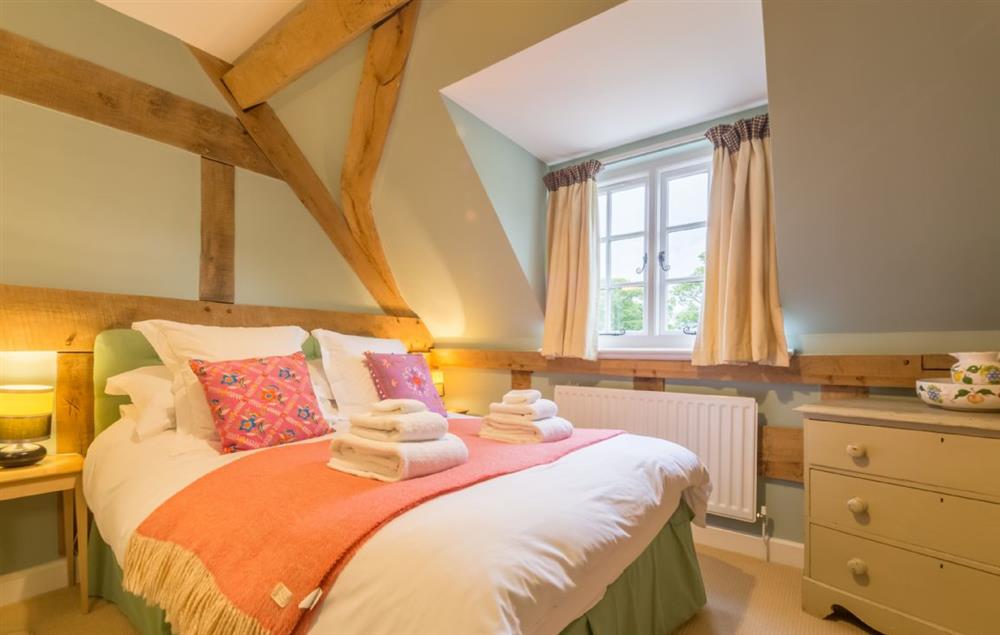 Double bedroom with 5’ bed at Bearwood Cottage, Pembridge