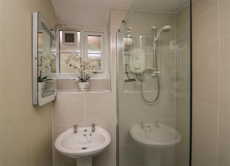 Bathroom at Beck Cottage, Satterthwaite