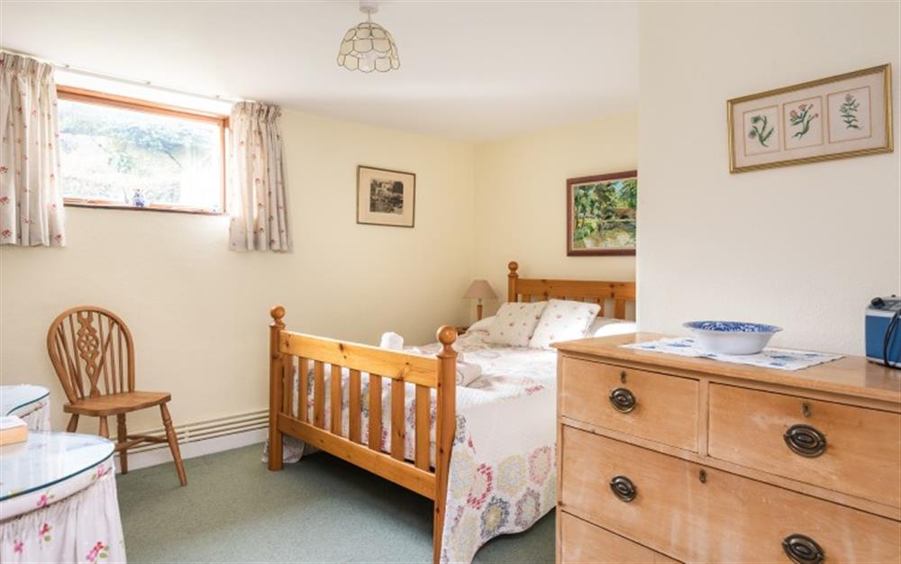 The ground floor double bedroom.  at Beckaford Cottage in Manaton